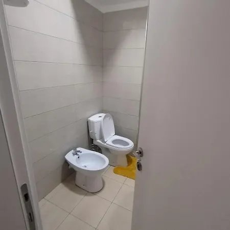 - Kune Lägenhet