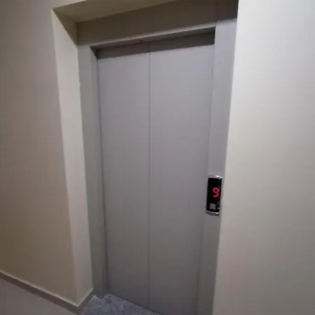 - Kune Lägenhet *