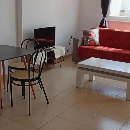 - Kune Lägenhet *